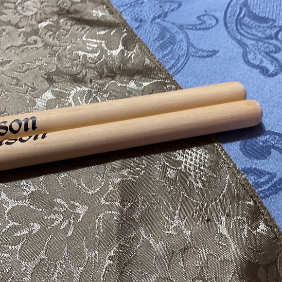 Zenison 2B Drumsticks - Picture 4 of 4